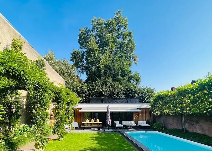 013 Bed & Breakfast 4*